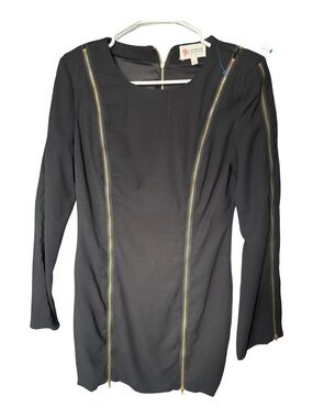 L'ATISTE Black dress with Pink Logo Detail